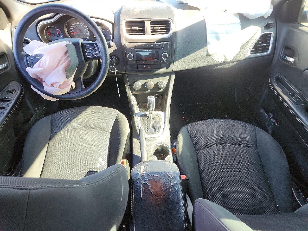 2014 DODGE AVENGER SE photo 15