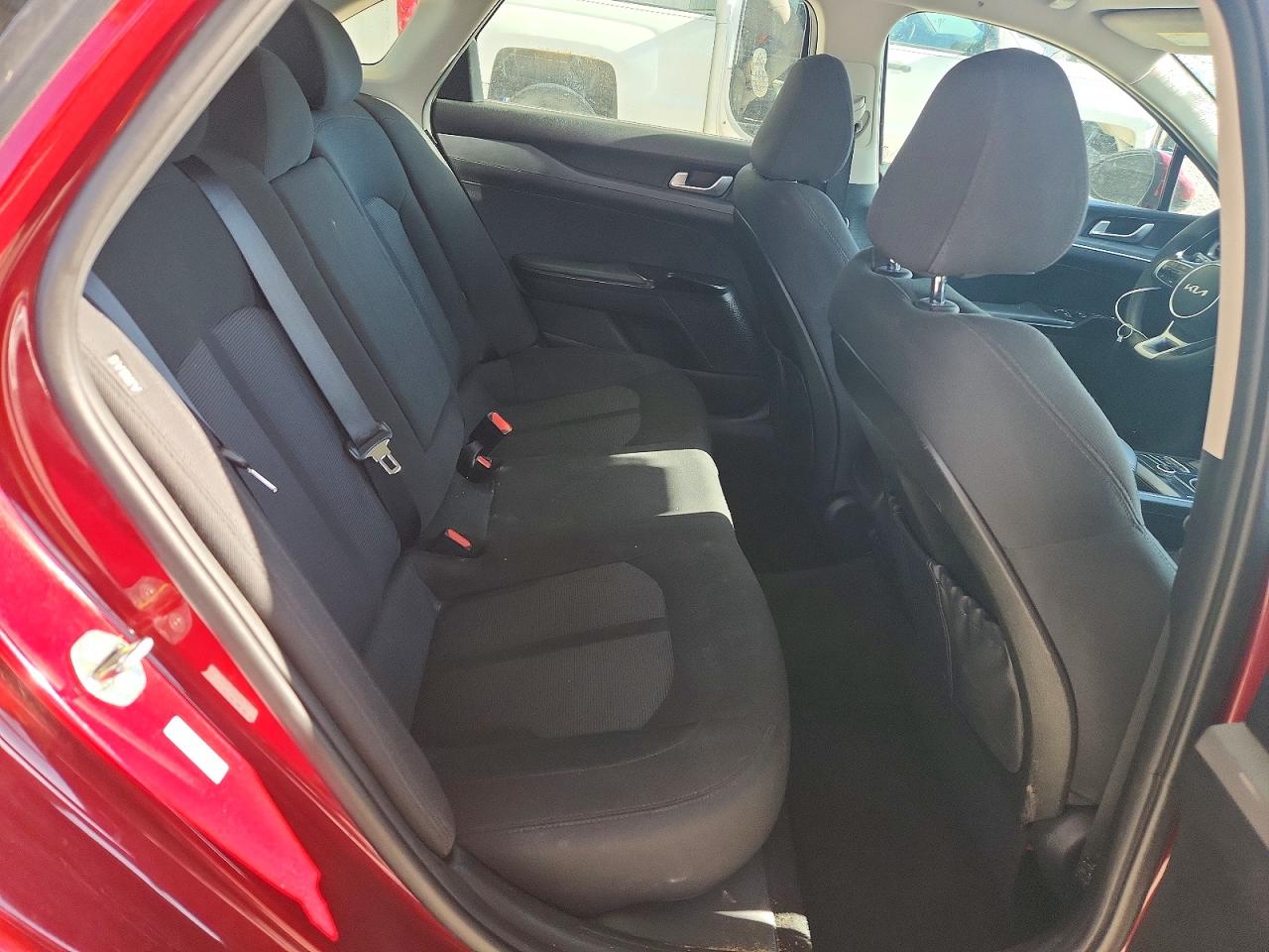 2023 KIA K5 LXS photo 10