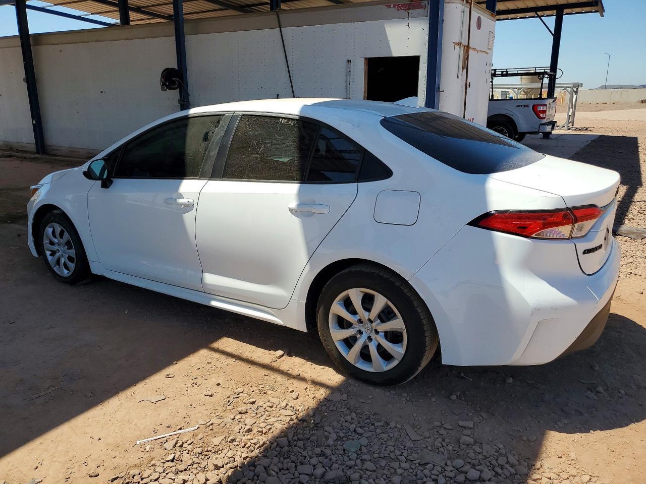 2024 TOYOTA COROLLA LE photo 4