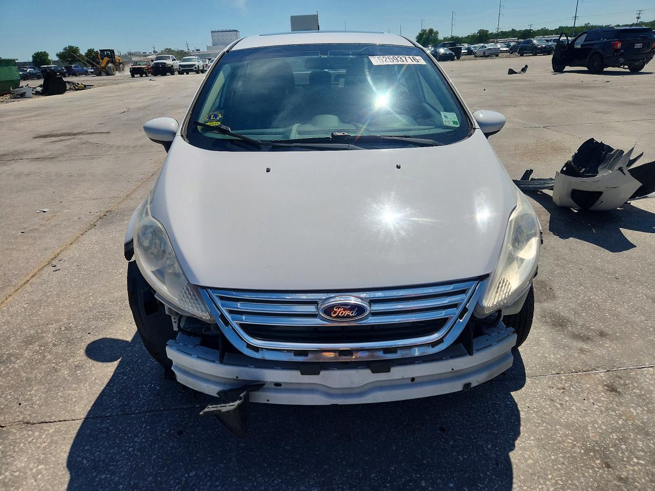 2011 FORD FIESTA SE photo 9