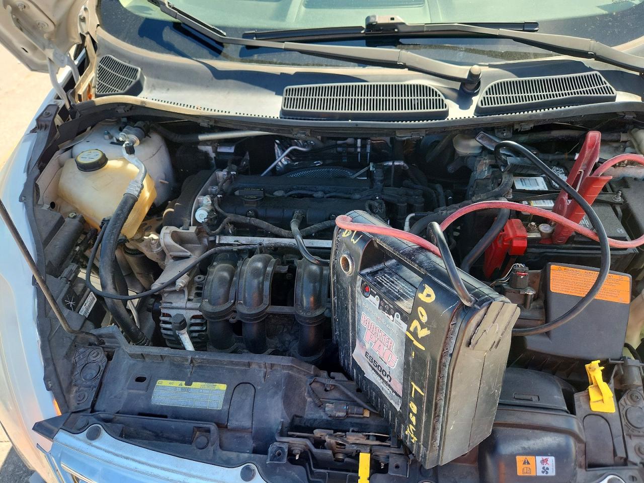 2011 FORD FIESTA SE photo 21