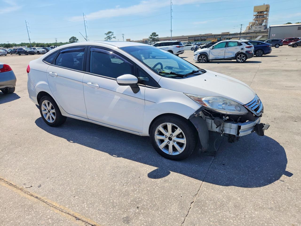 2011 FORD FIESTA SE photo 7