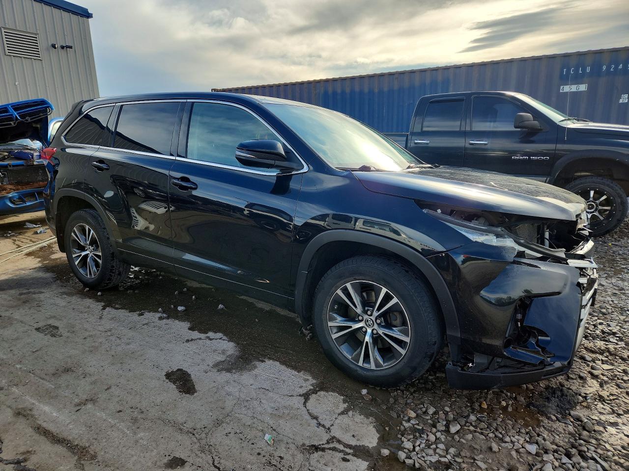 2018 TOYOTA HIGHLANDER LE PLUS photo 4