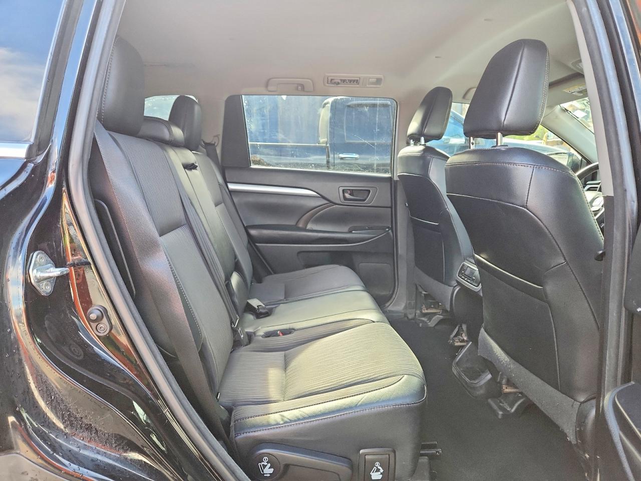 2018 TOYOTA HIGHLANDER LE PLUS photo 10
