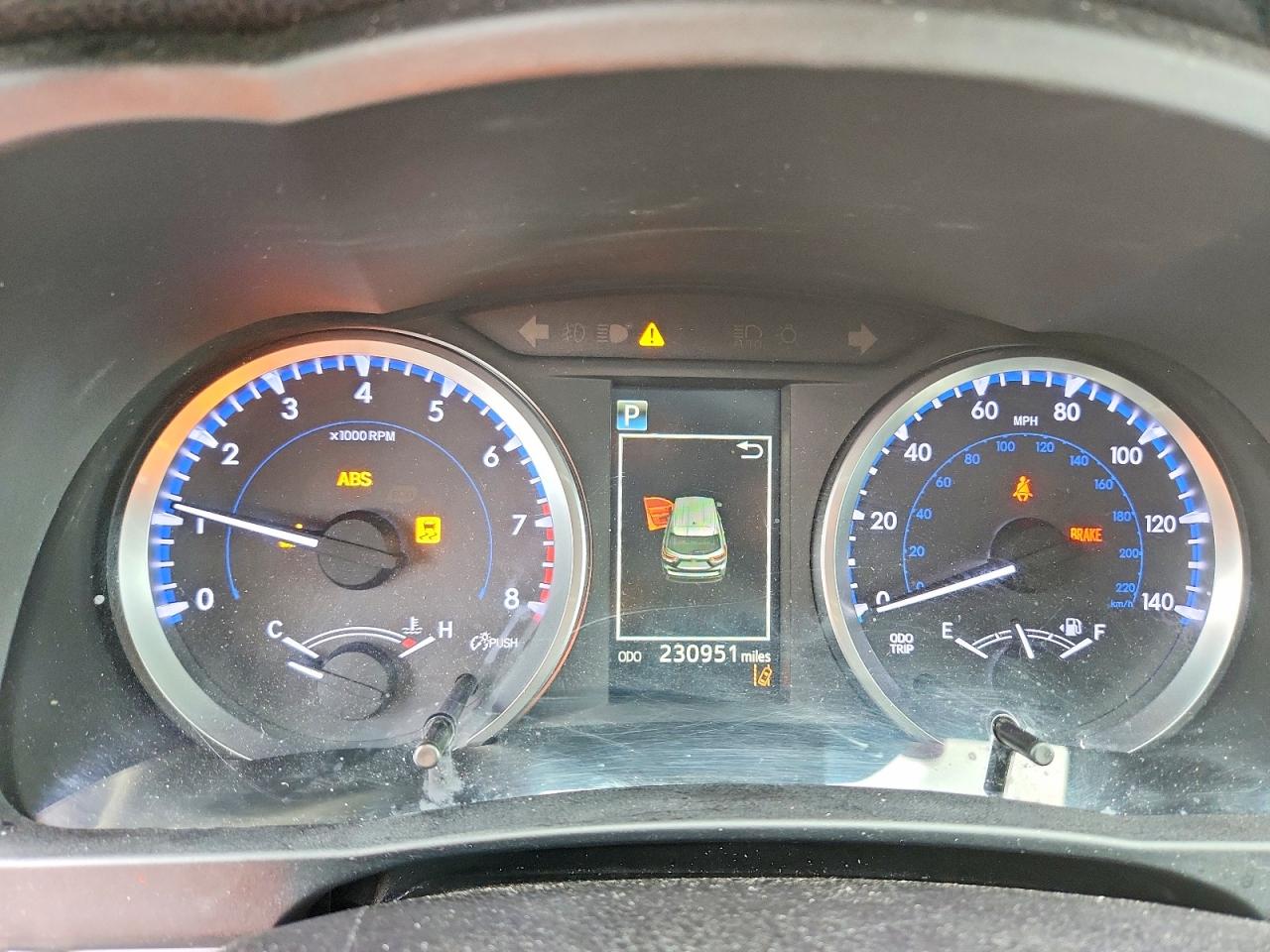 2018 TOYOTA HIGHLANDER LE PLUS photo 9