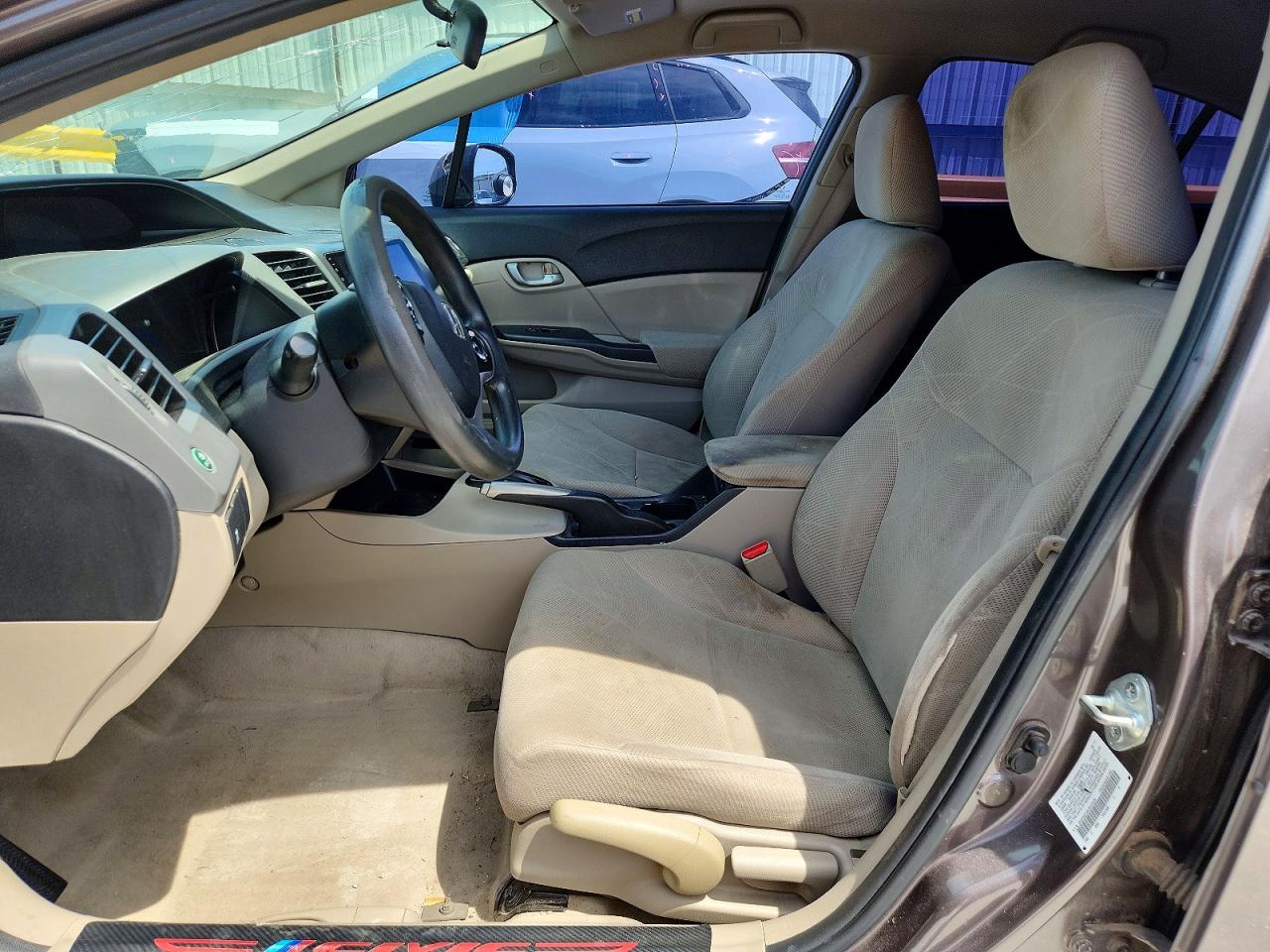 2012 HONDA CIVIC LX photo 19