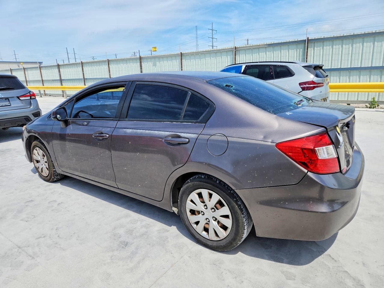 2012 HONDA CIVIC LX photo 4