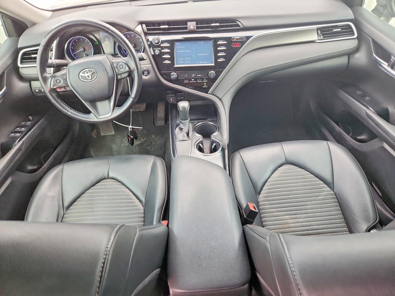 2018 TOYOTA CAMRY SE photo 15
