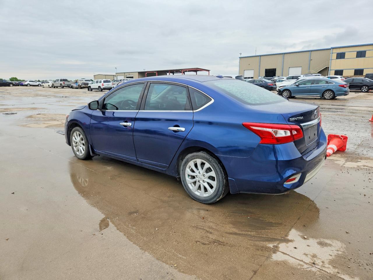 2018 NISSAN SENTRA SV photo 4