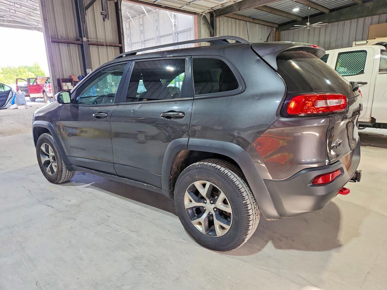 2017 JEEP CHEROKEE TRAILHAWK photo 3