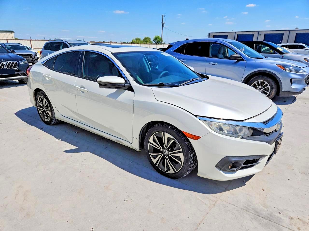 2016 HONDA CIVIC EX photo 4