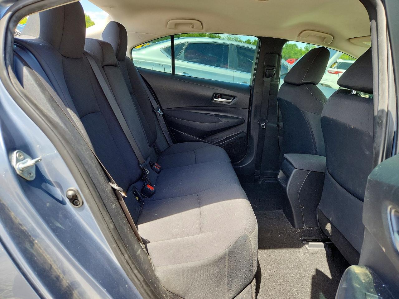 2020 TOYOTA COROLLA LE photo 19