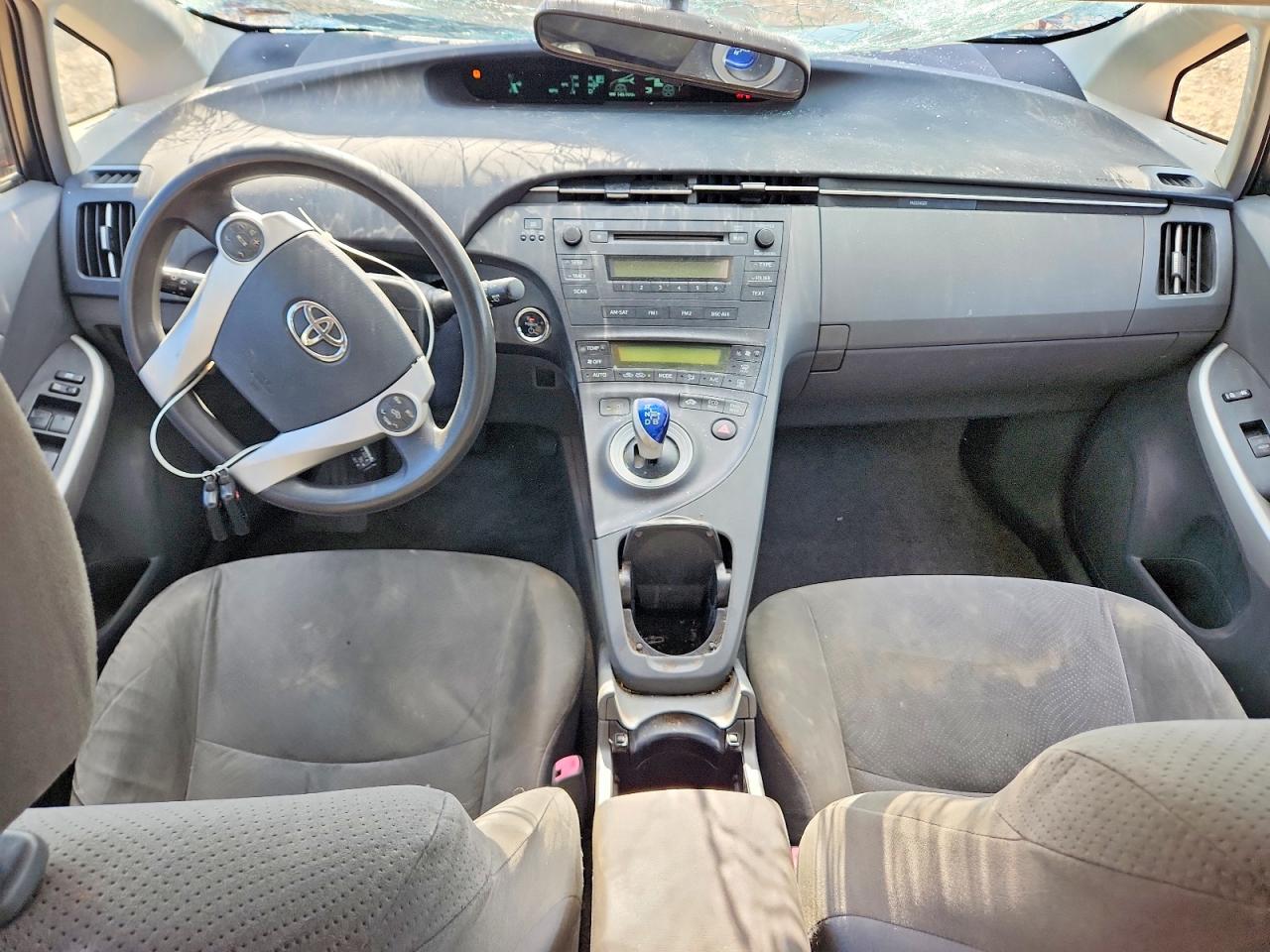 2011 TOYOTA PRIUS TWO photo 15