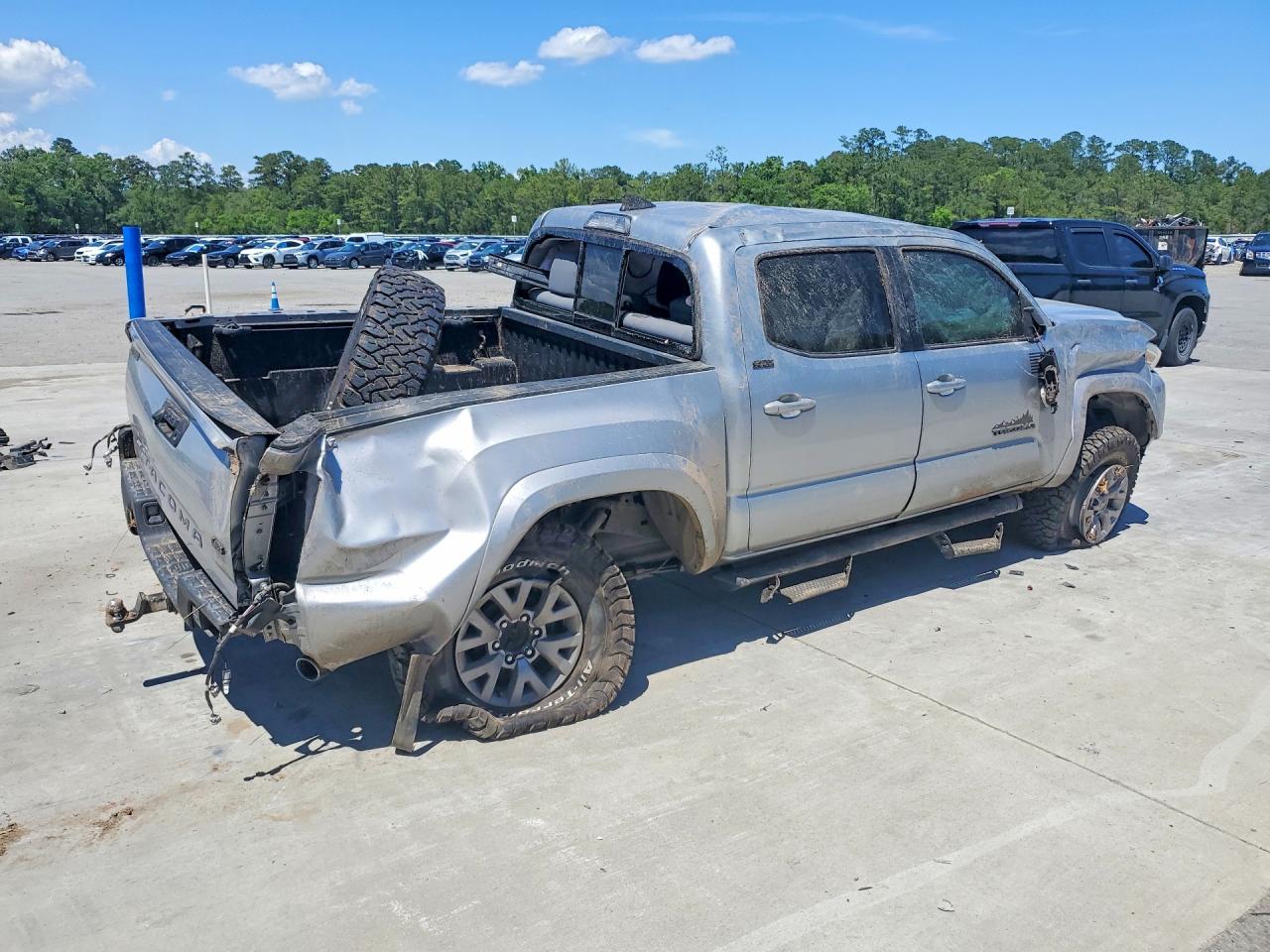 2019 TOYOTA TACOMA SR5 V6 photo 3
