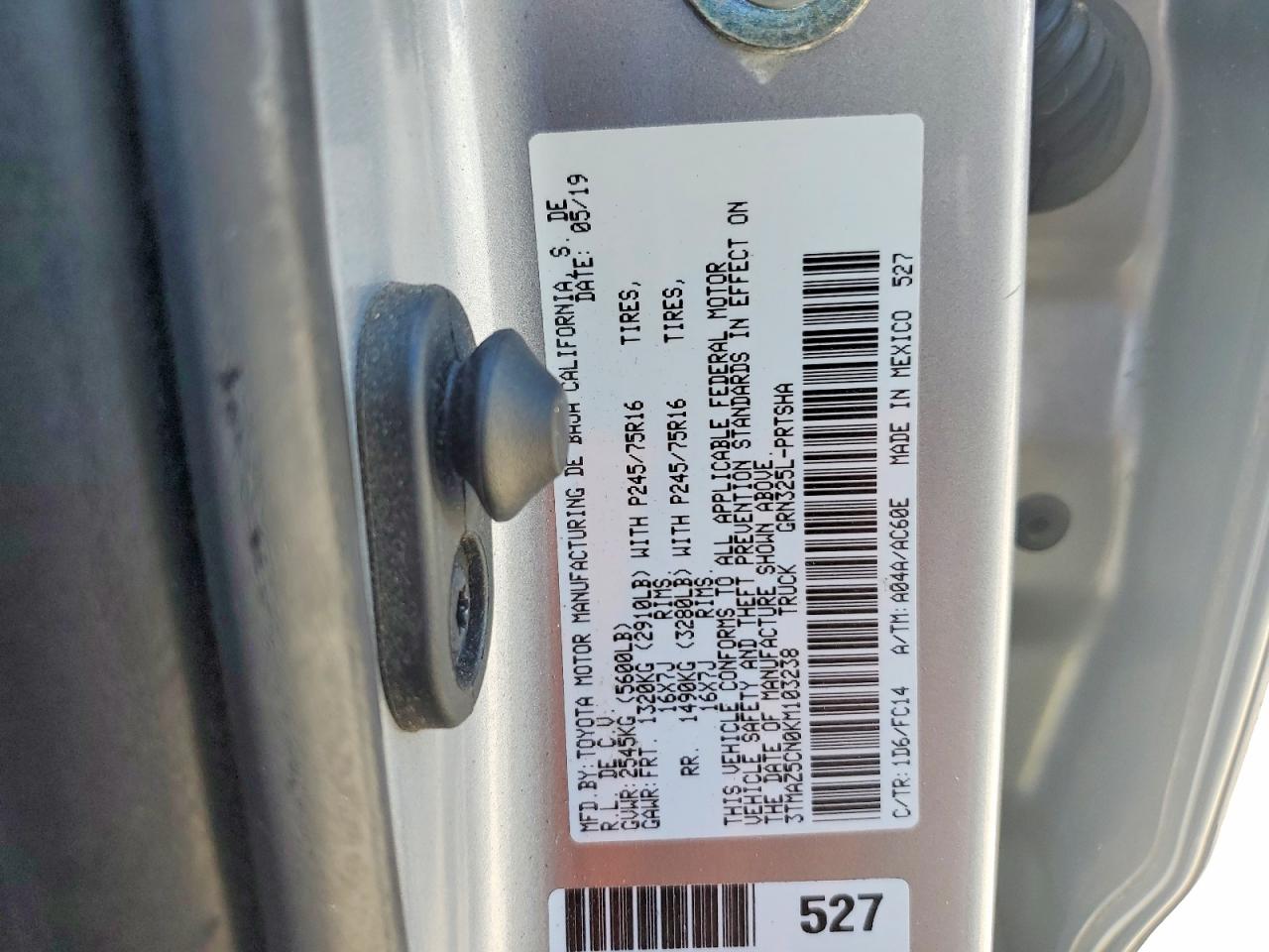 2019 TOYOTA TACOMA SR5 V6 photo 13