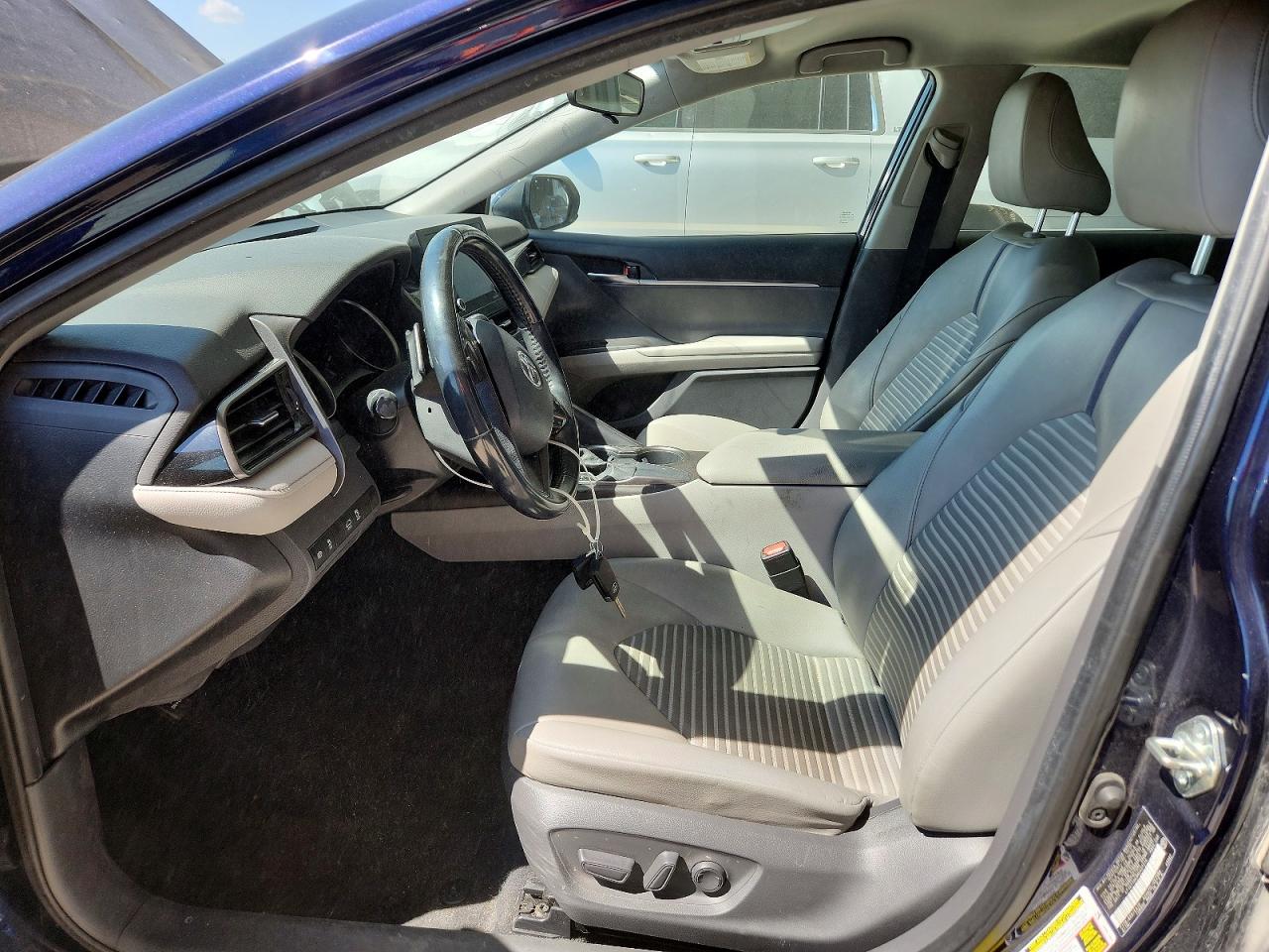 2021 TOYOTA CAMRY SE photo 13