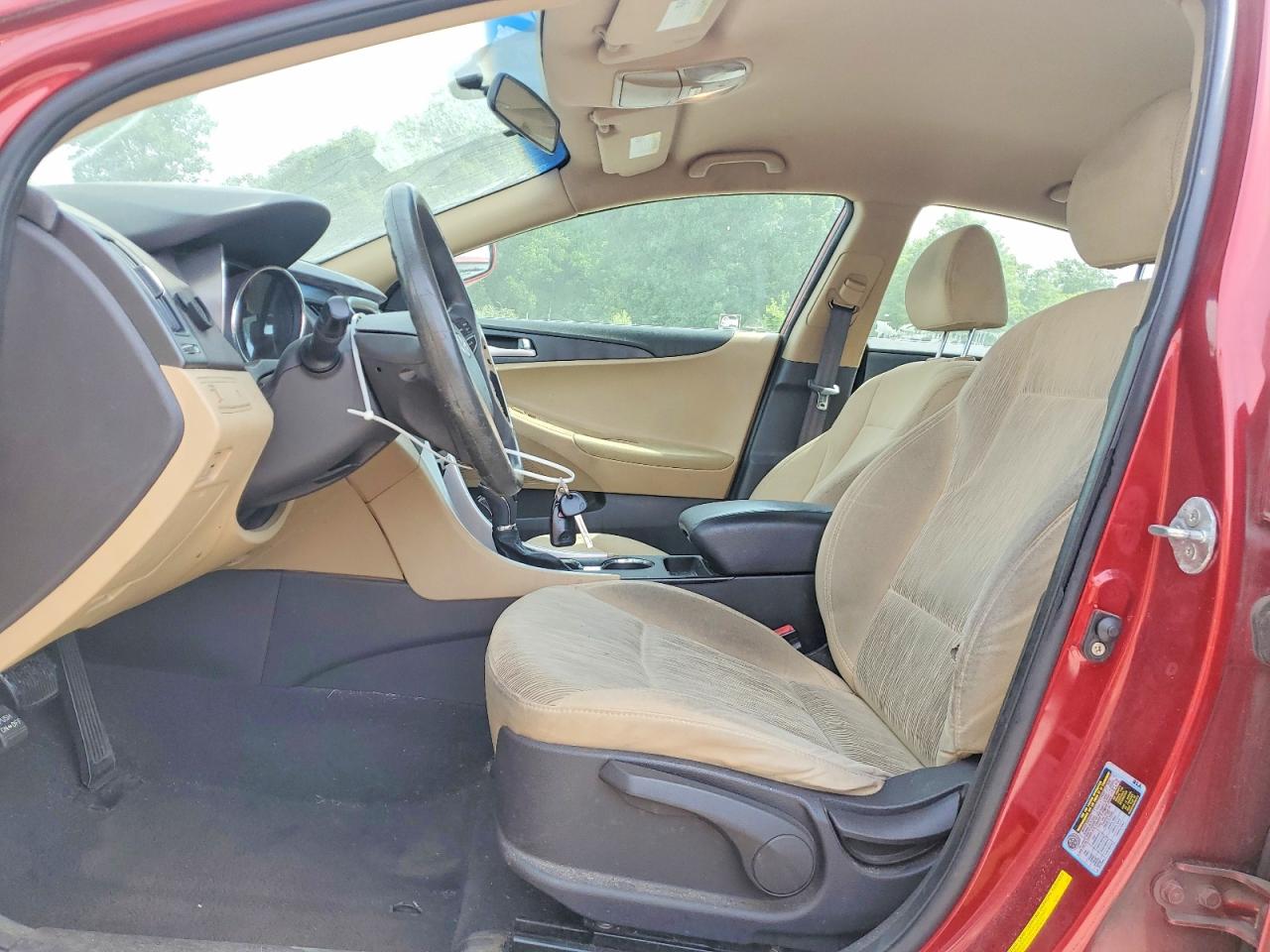 2011 HYUNDAI SONATA GLS photo 13