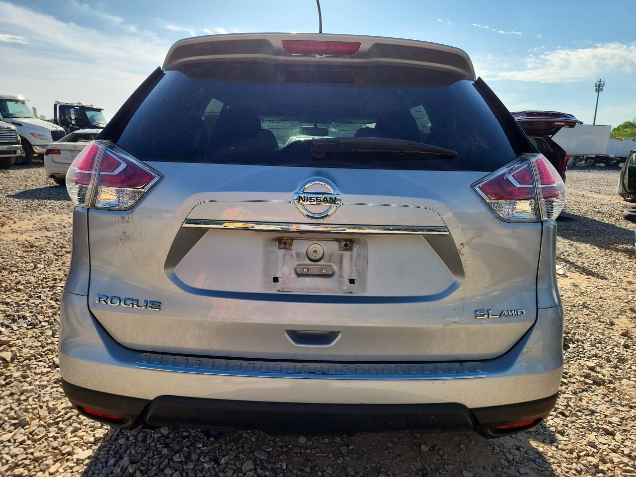 2016 NISSAN ROGUE SL photo 11