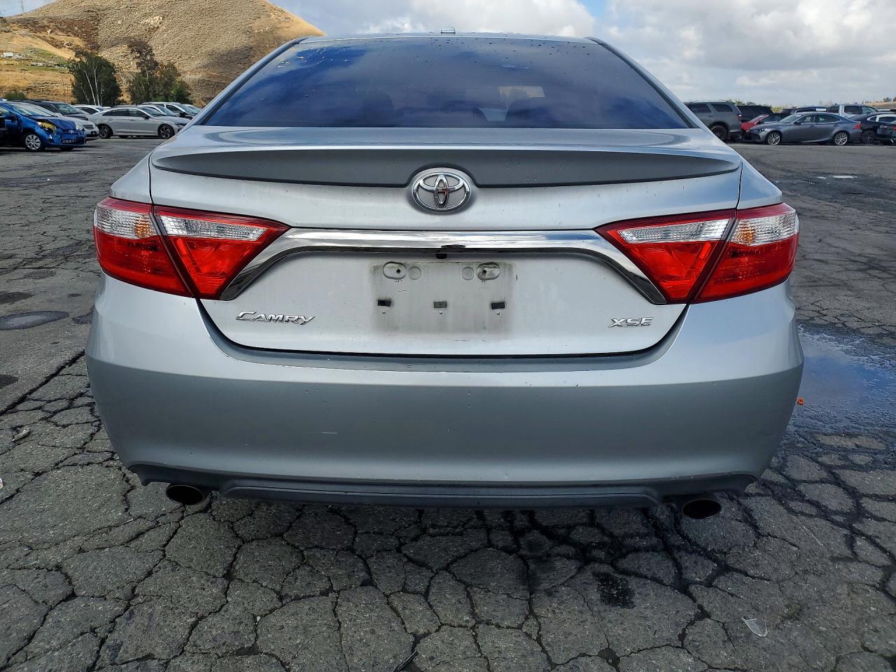 2015 TOYOTA CAMRY XSE V6 photo 11