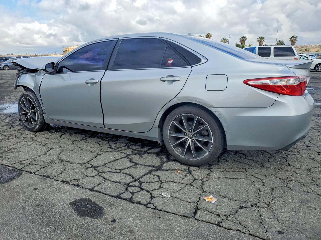 2015 TOYOTA CAMRY XSE V6 photo 3