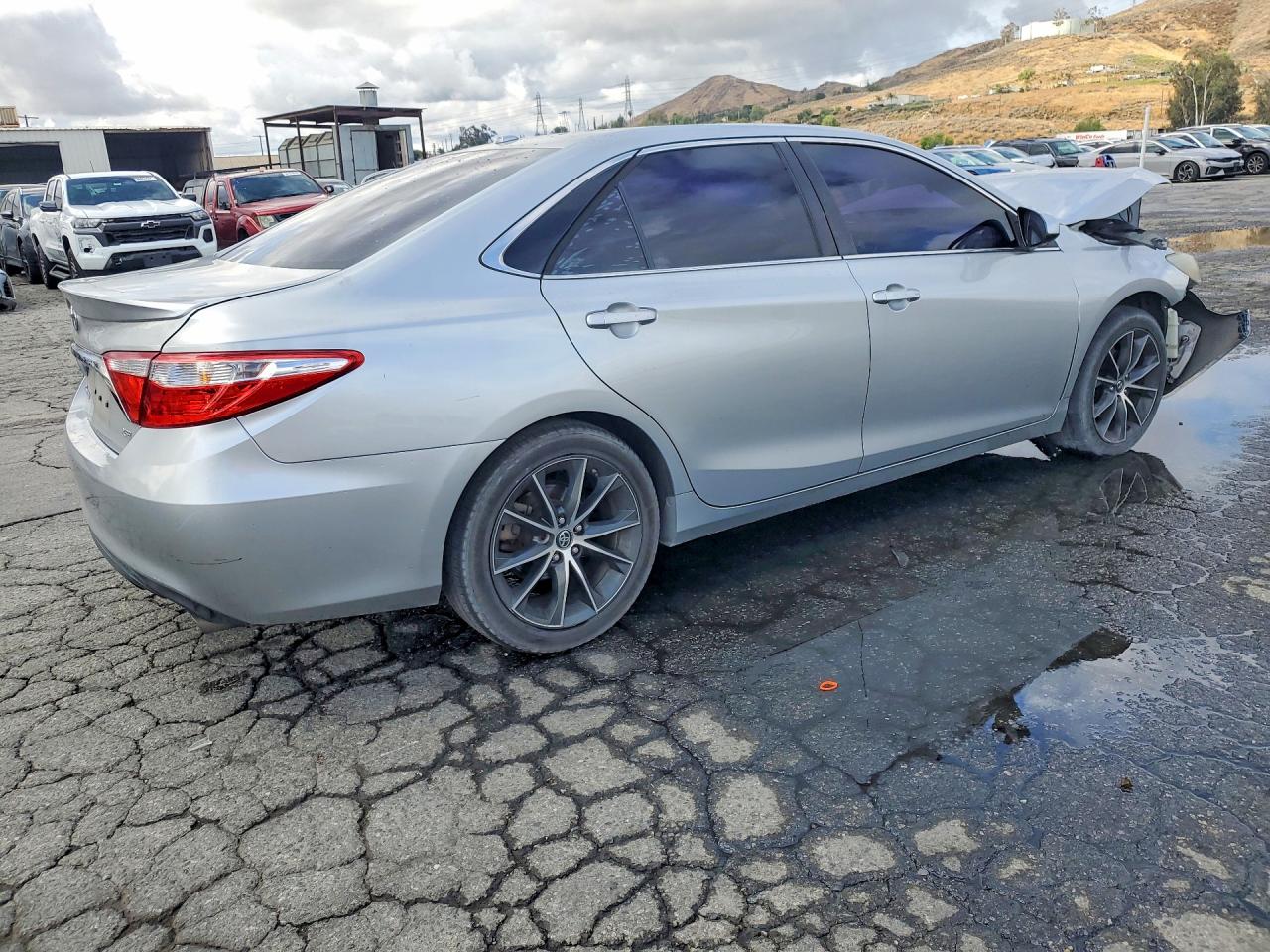 2015 TOYOTA CAMRY XSE V6 photo 5