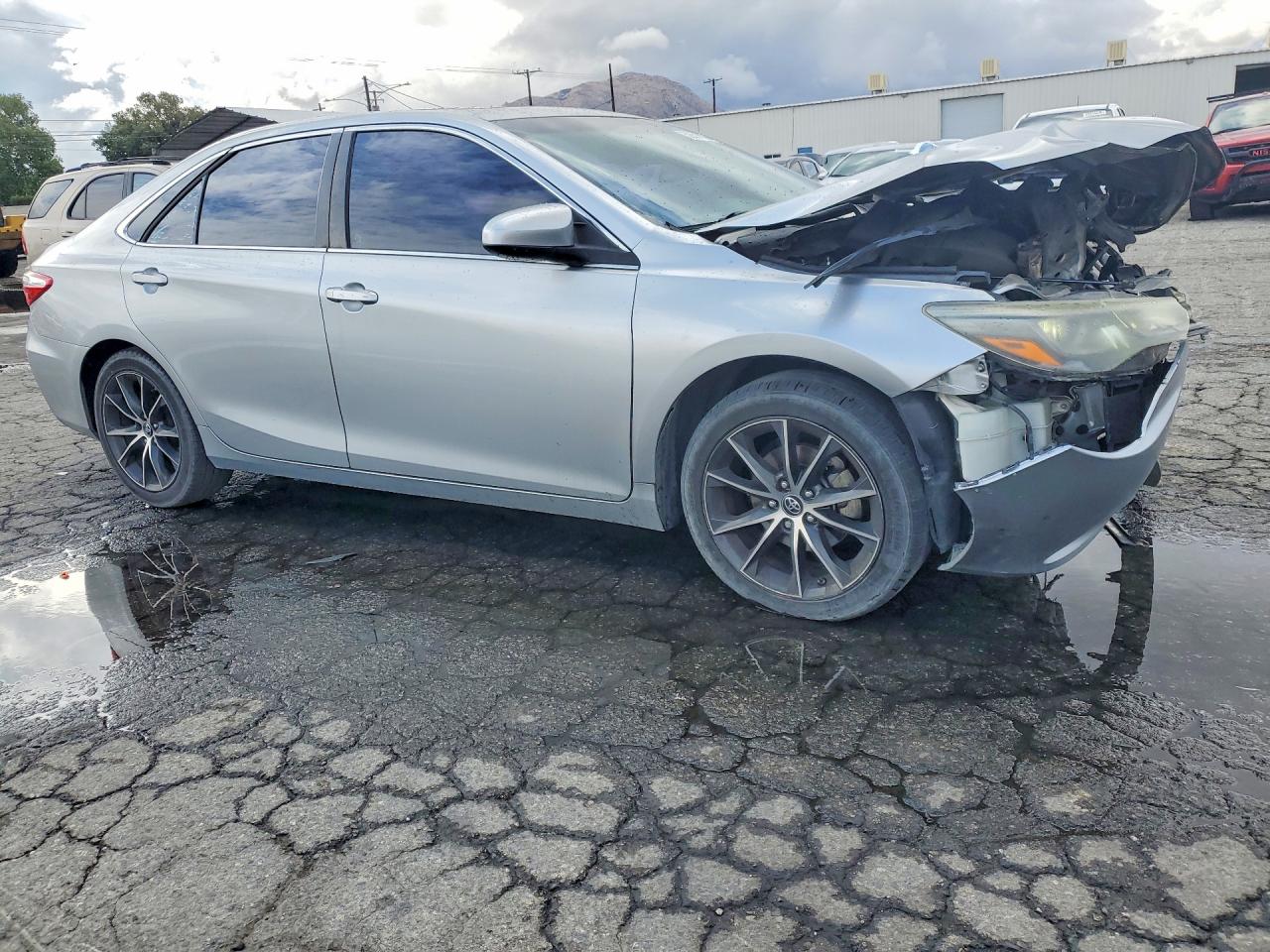 2015 TOYOTA CAMRY XSE V6 photo 7