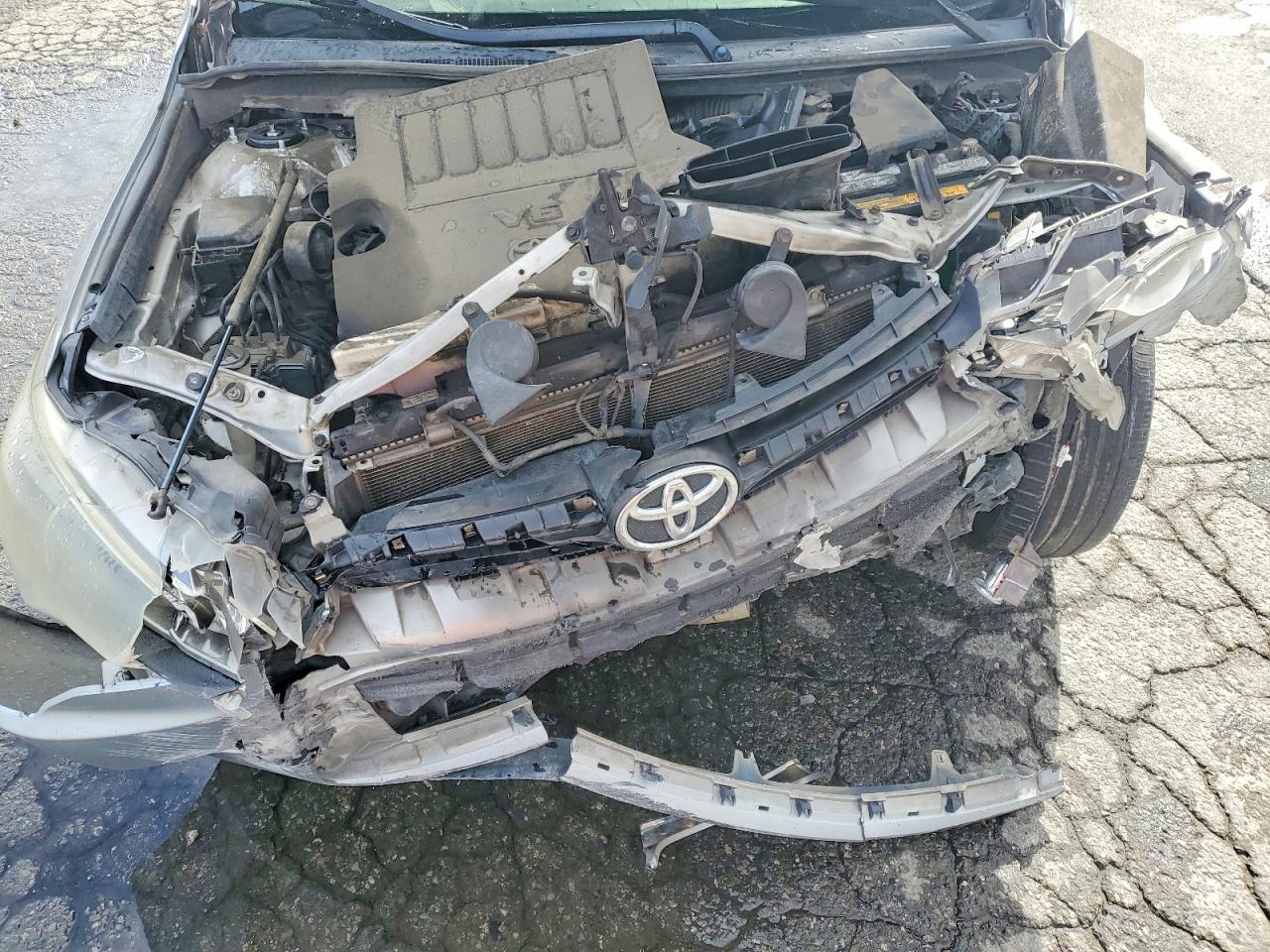2015 TOYOTA CAMRY XSE V6 photo 21