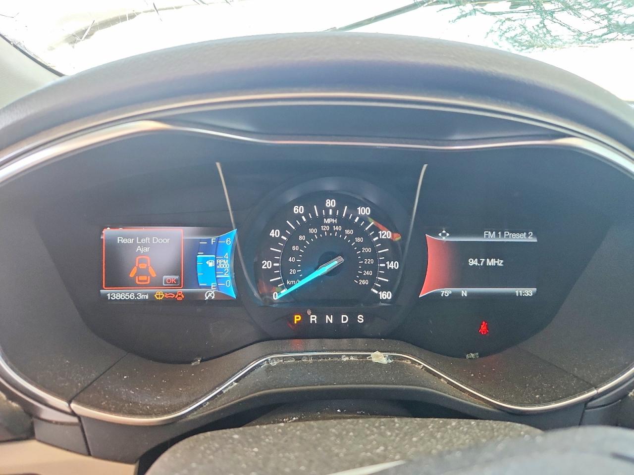 2017 FORD FUSION SE photo 25