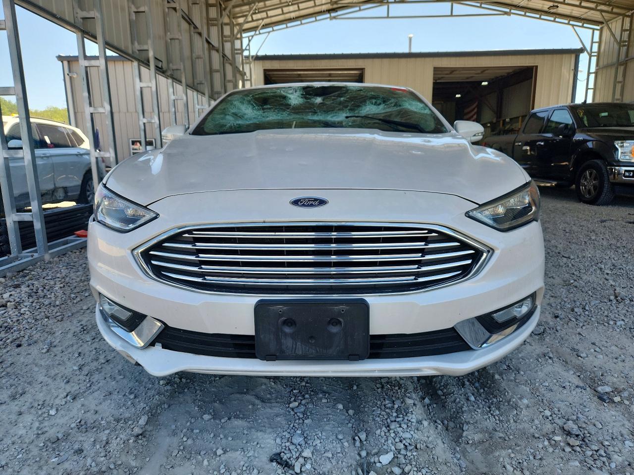 2017 FORD FUSION SE photo 13