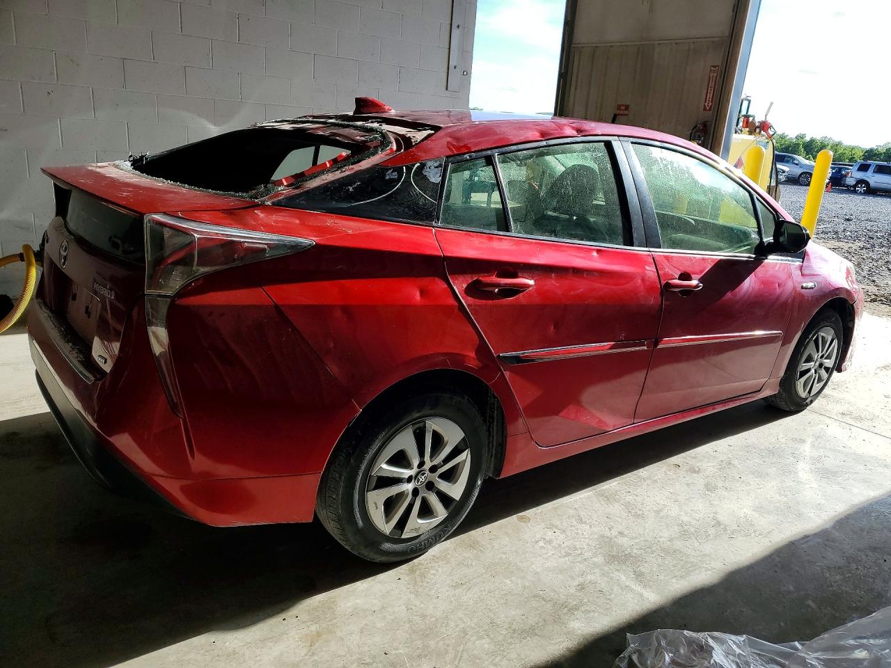 2017 TOYOTA PRIUS TWO ECO photo 7