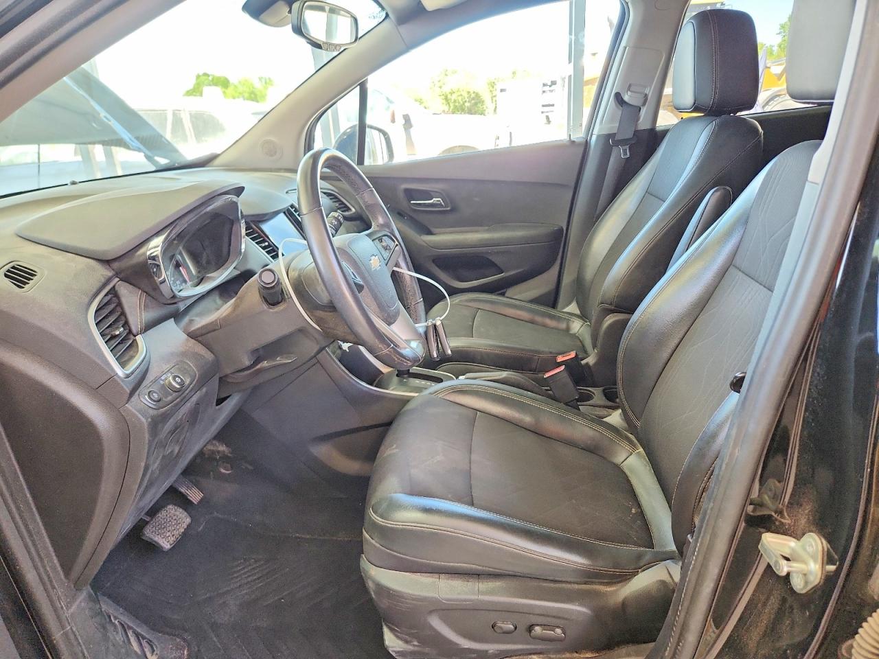 2020 CHEVROLET TRAX 1LT photo 13