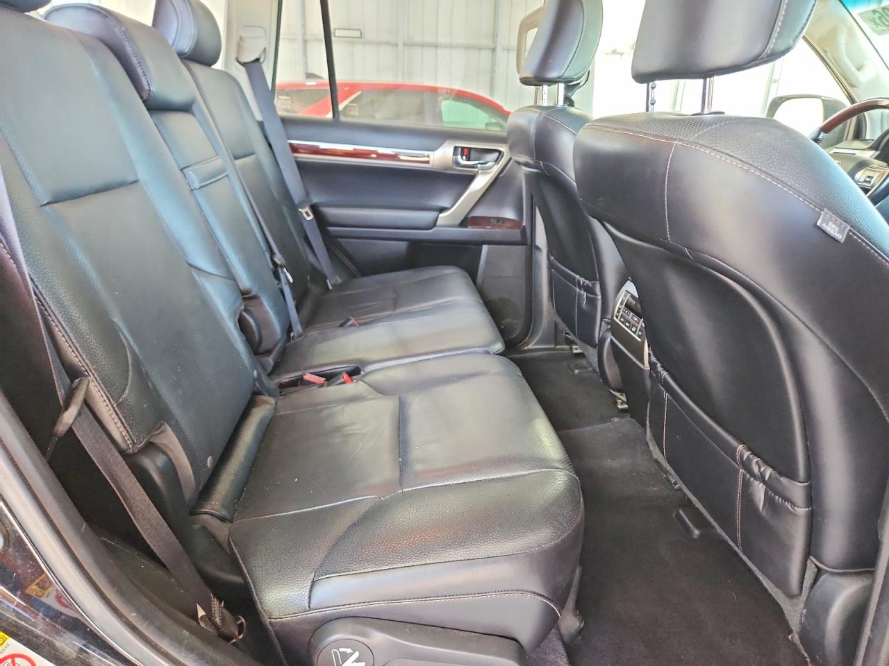 2017 LEXUS GX 460 photo 31