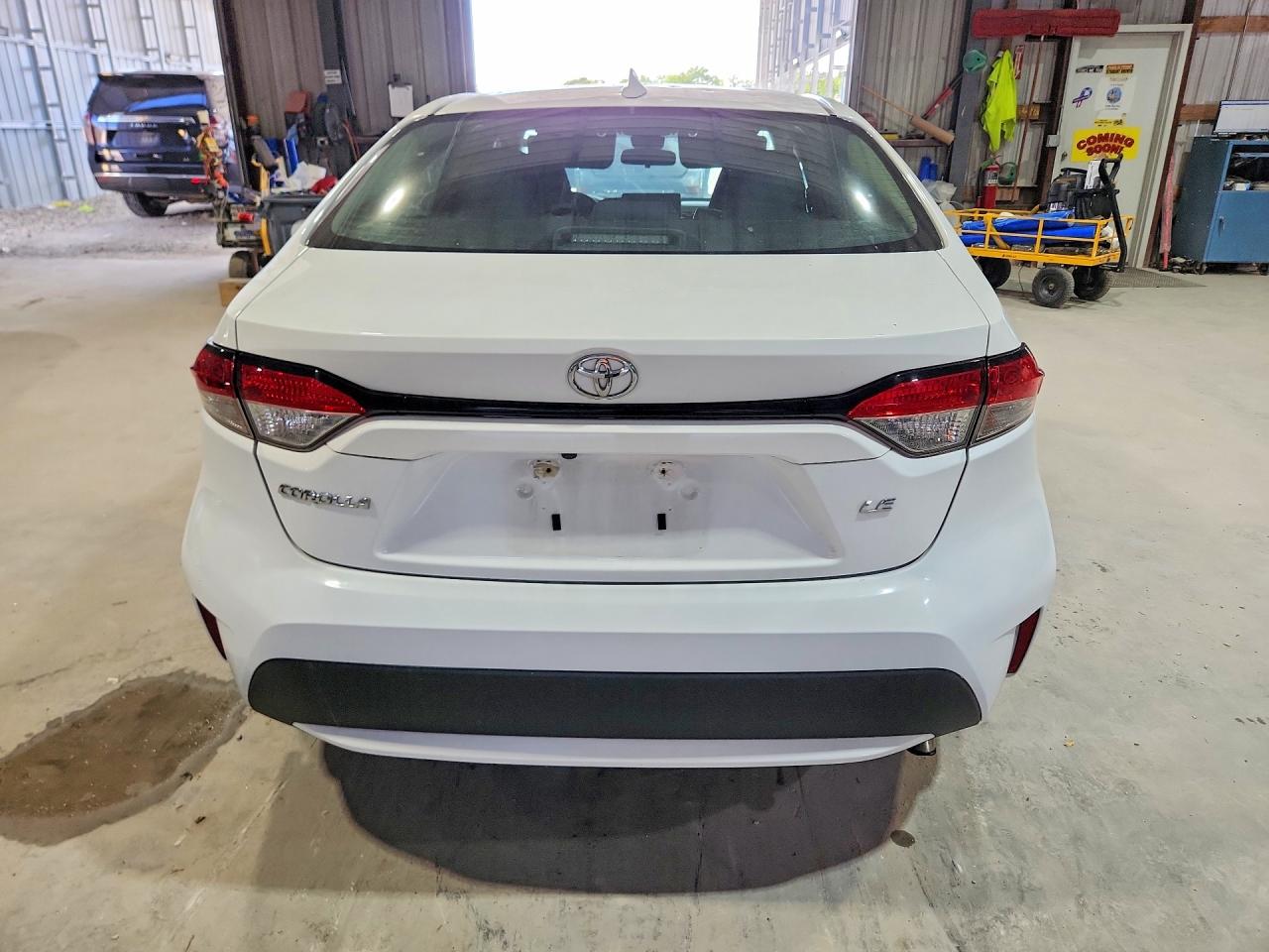 2020 TOYOTA COROLLA LE photo 6