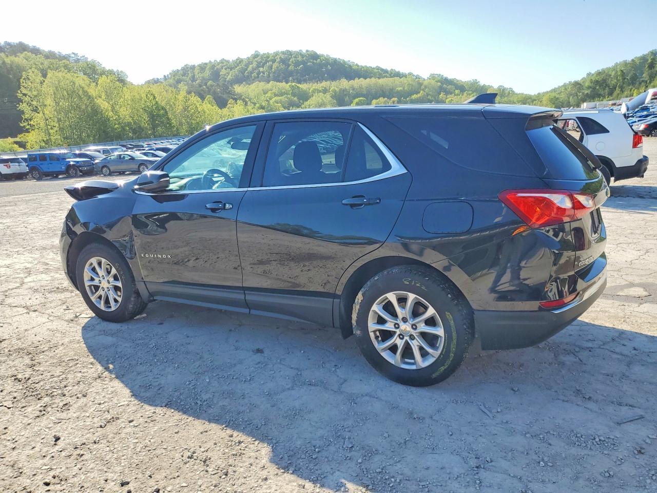 2018 CHEVROLET EQUINOX LT photo 3