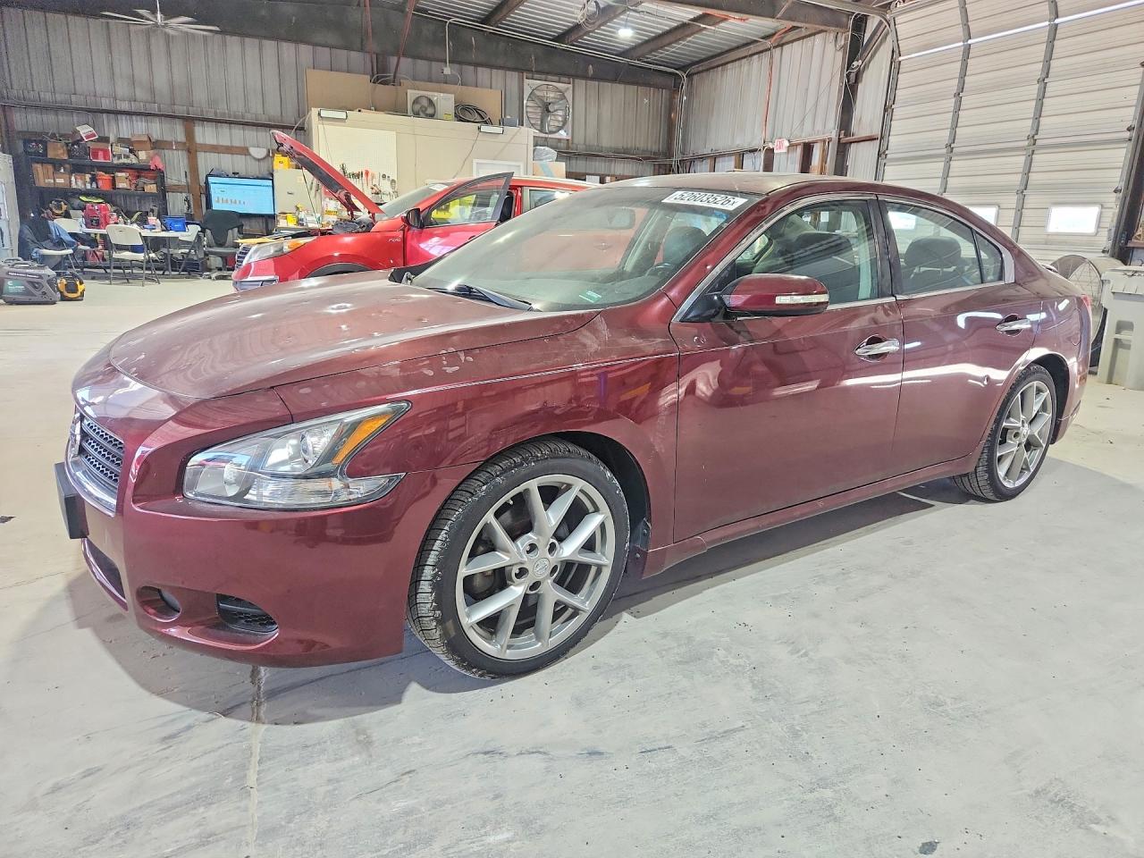 2011 NISSAN MAXIMA