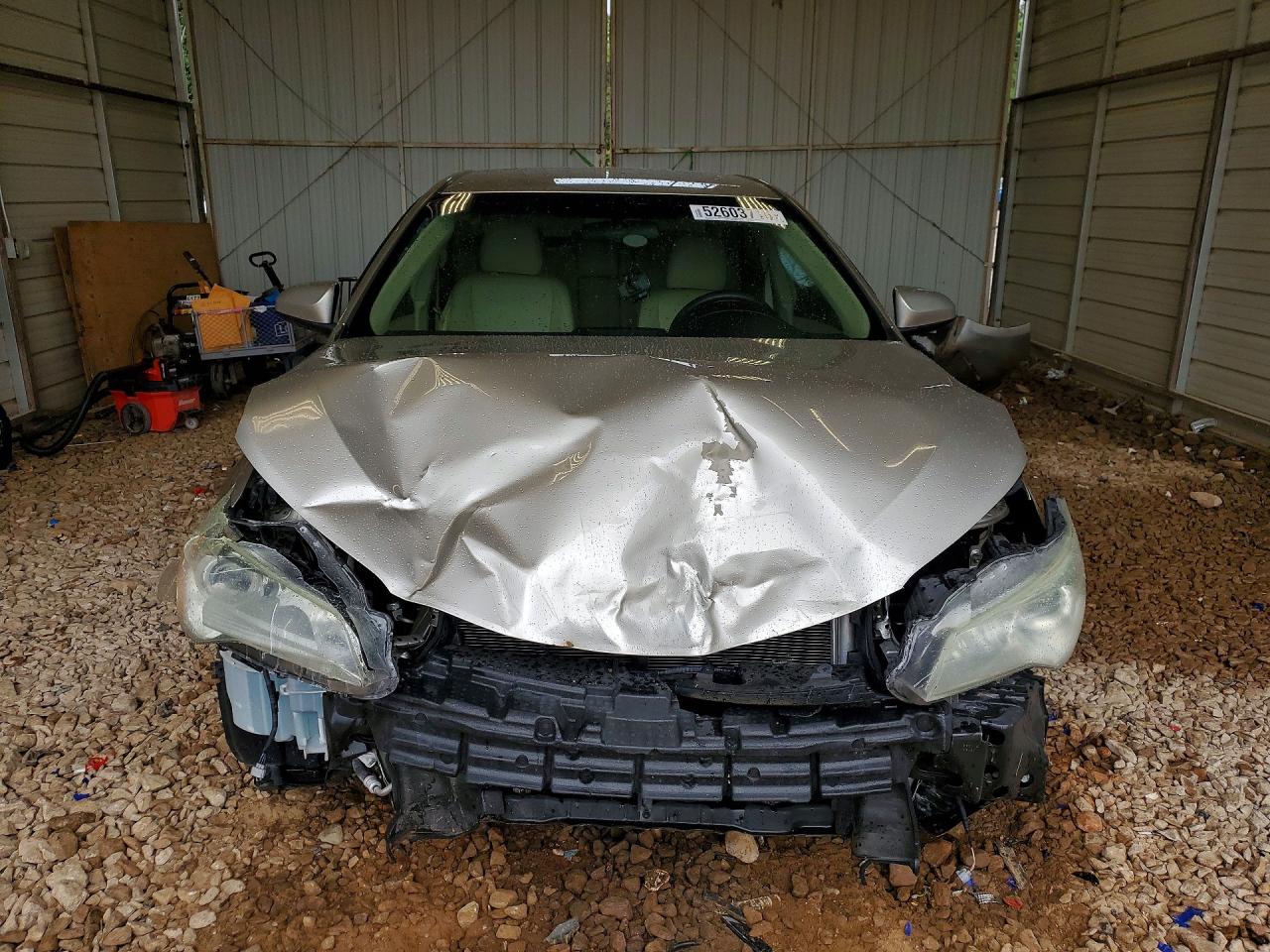 2016 TOYOTA CAMRY LE photo 9