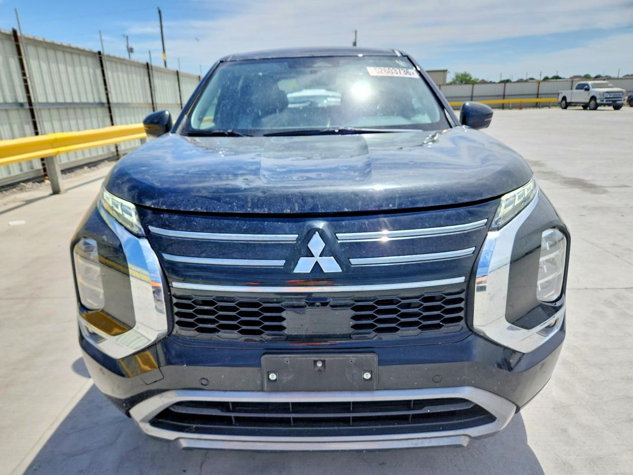 2025 MITSUBISHI OUTLANDER SE photo 5