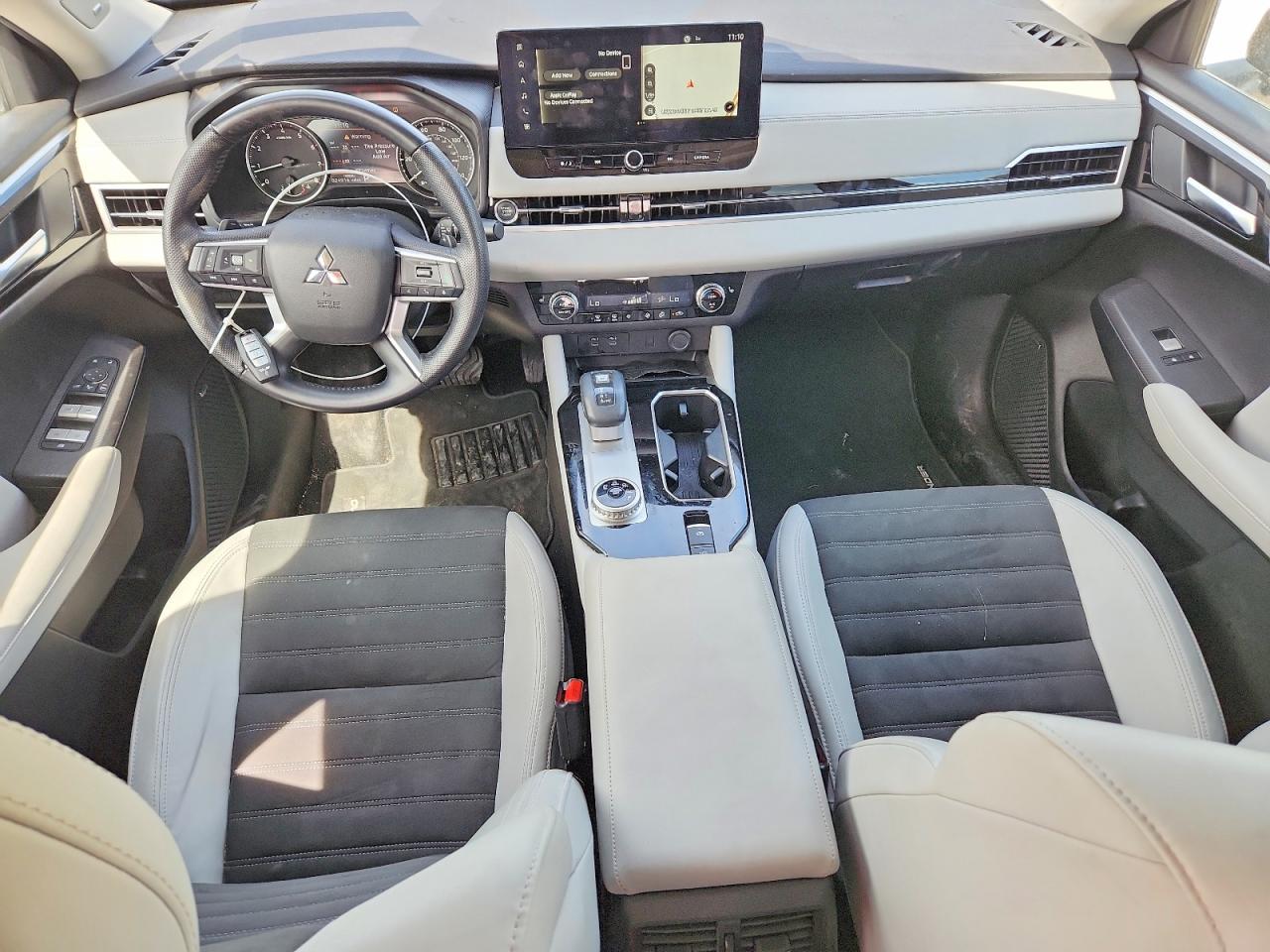 2025 MITSUBISHI OUTLANDER SE photo 7