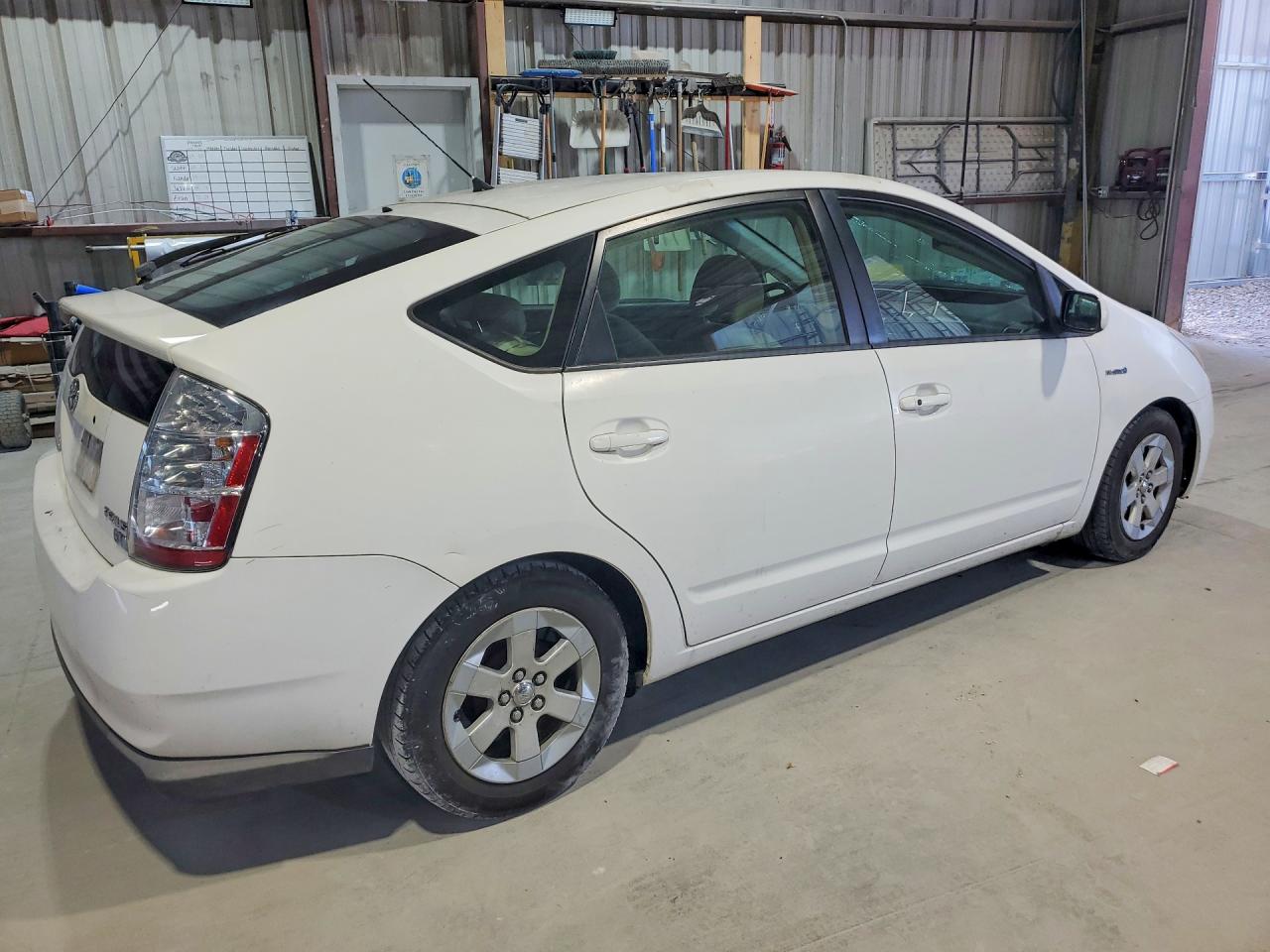 2008 TOYOTA PRIUS BASE photo 7