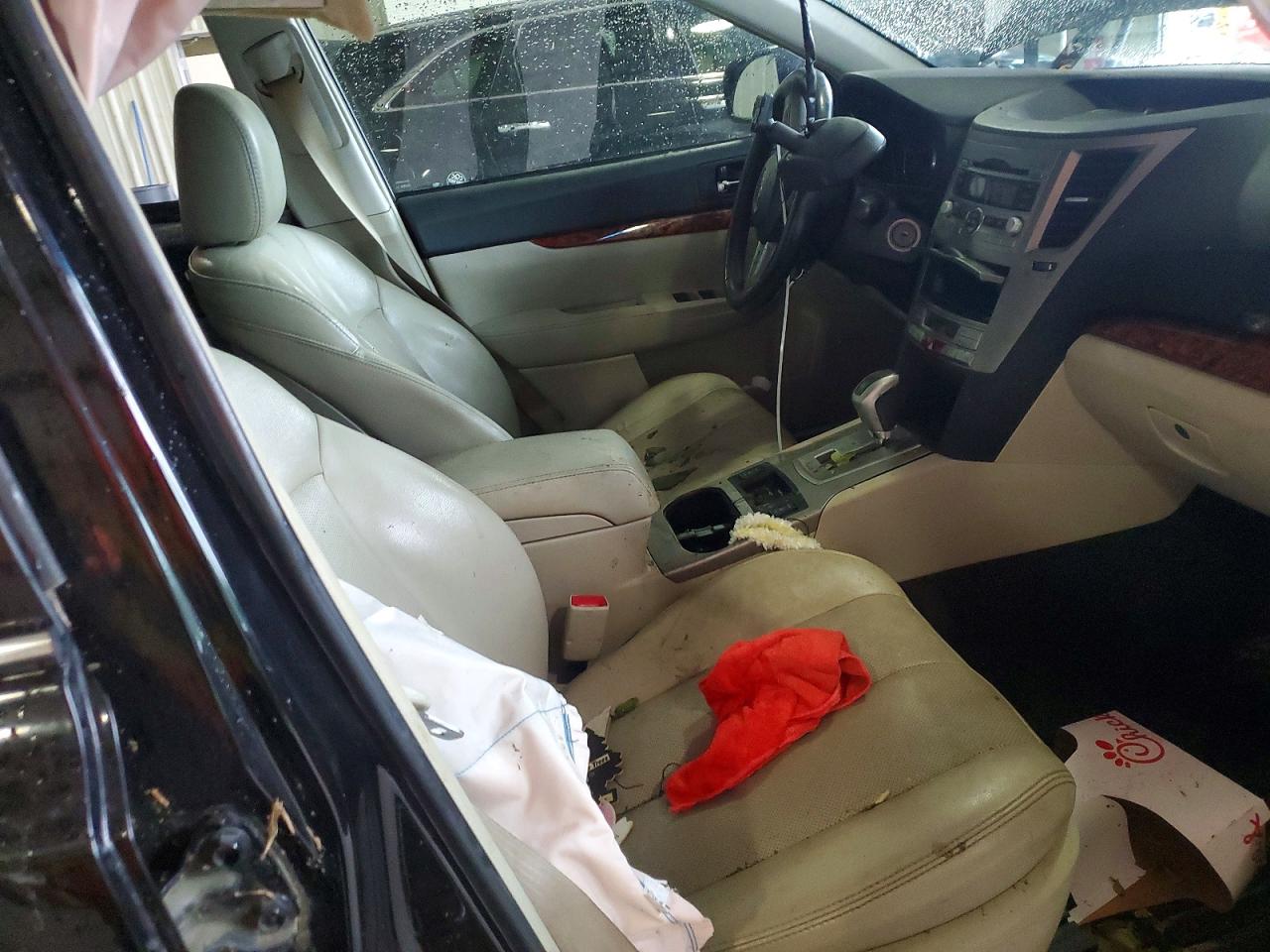 2011 SUBARU OUTBACK 3.6R LIMITED photo 19