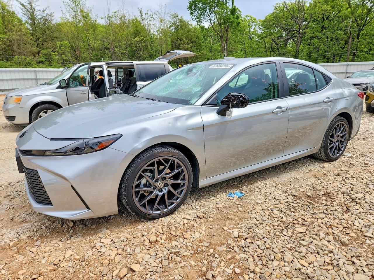 2025 TOYOTA CAMRY