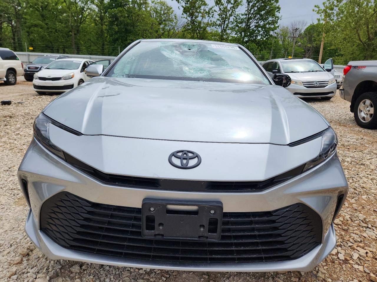 2025 TOYOTA CAMRY LE photo 9