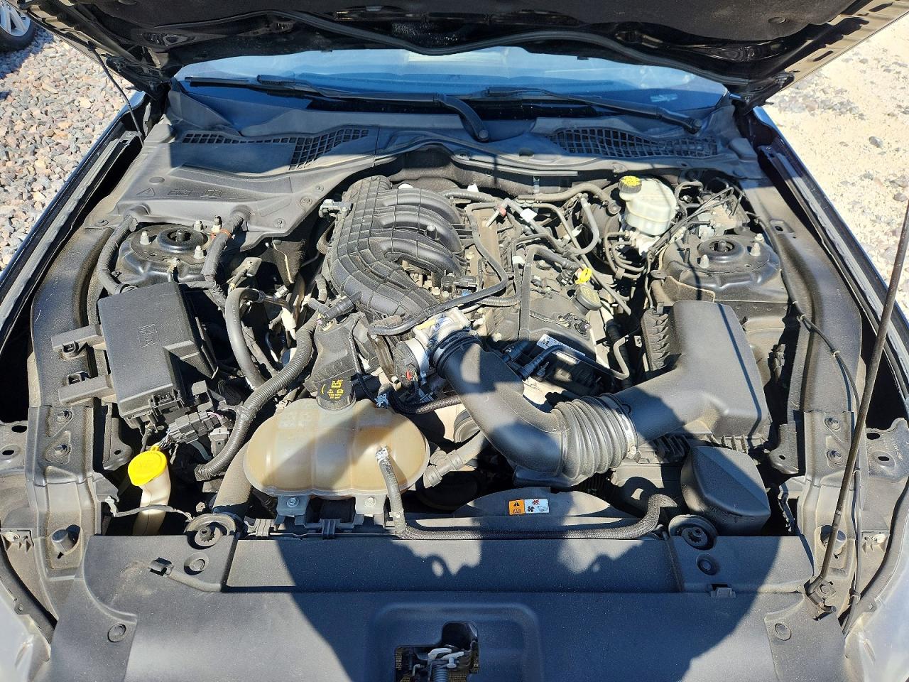 2017 FORD MUSTANG photo 21