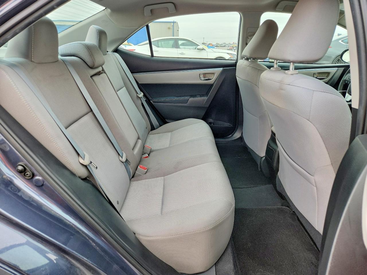 2016 TOYOTA COROLLA LE photo 28