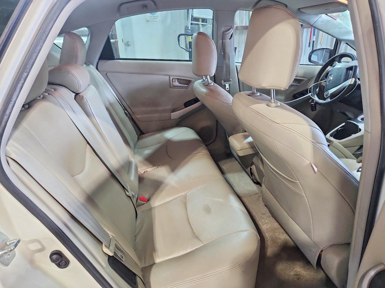 2011 TOYOTA PRIUS TWO photo 21