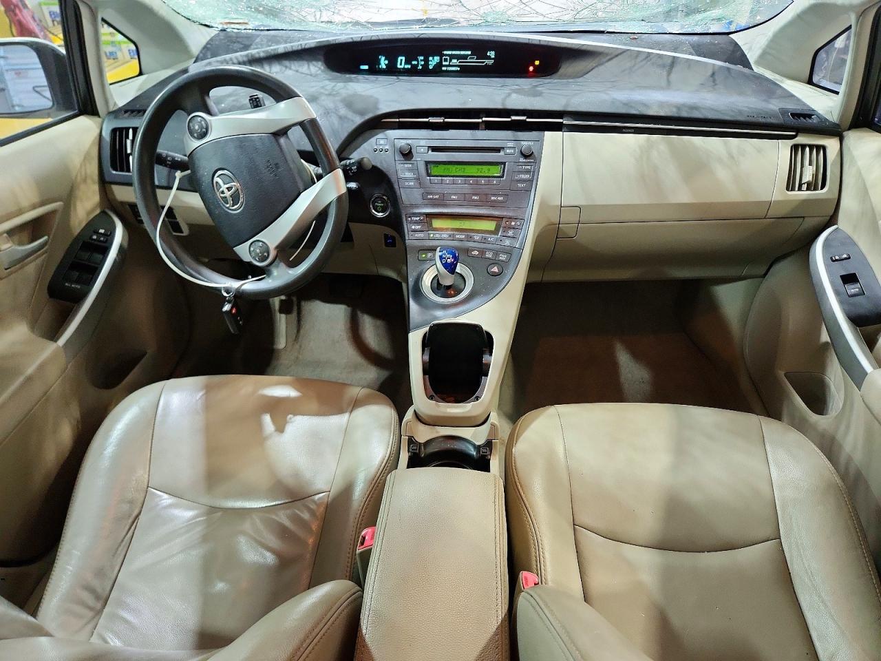 2011 TOYOTA PRIUS TWO photo 15