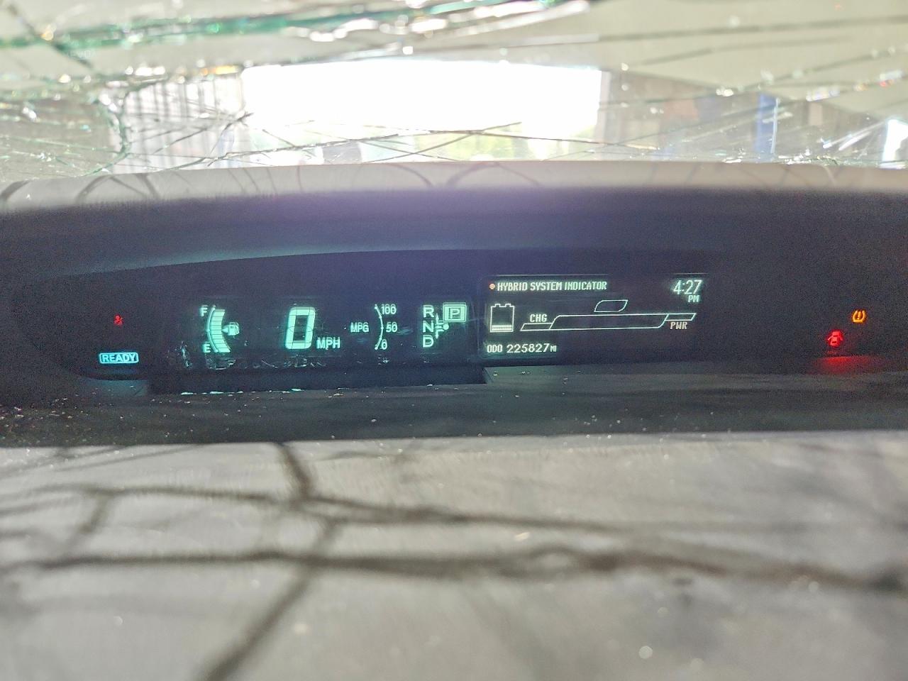 2011 TOYOTA PRIUS TWO photo 17