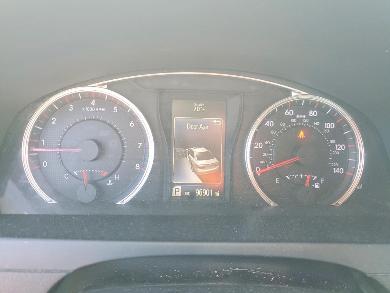 2017 TOYOTA CAMRY SE photo 17