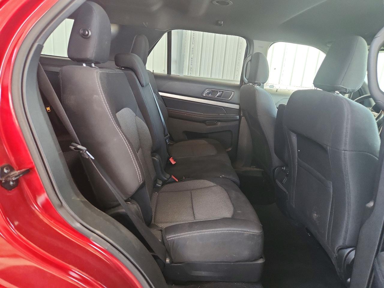 2019 FORD EXPLORER XLT photo 11