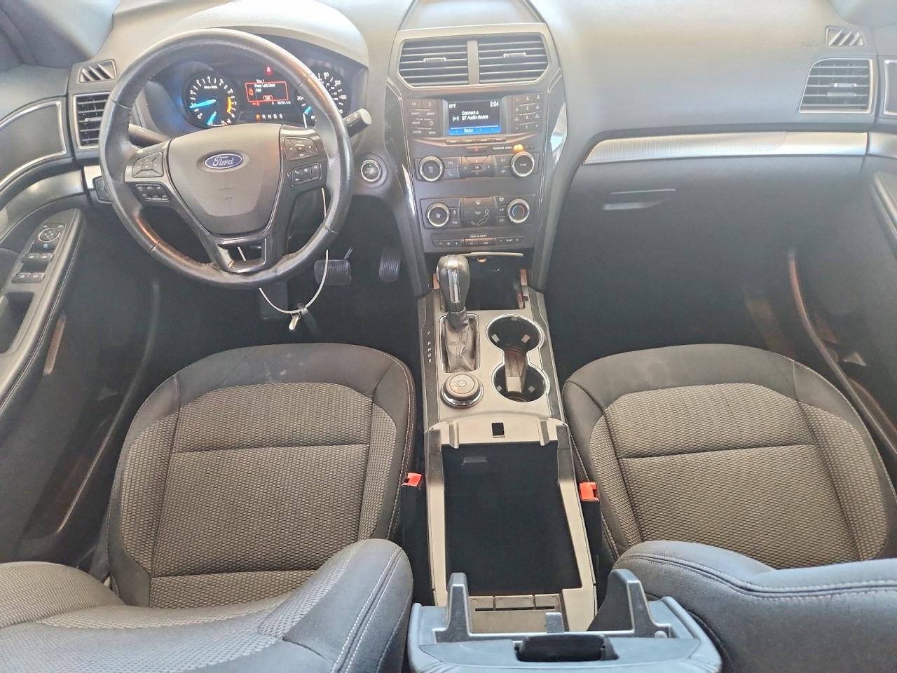 2019 FORD EXPLORER XLT photo 8